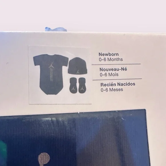 New In Package NewbornJordan 3-Piece Set in Black with Gold Logo Size 0-6 Months - Picture 3 of 6